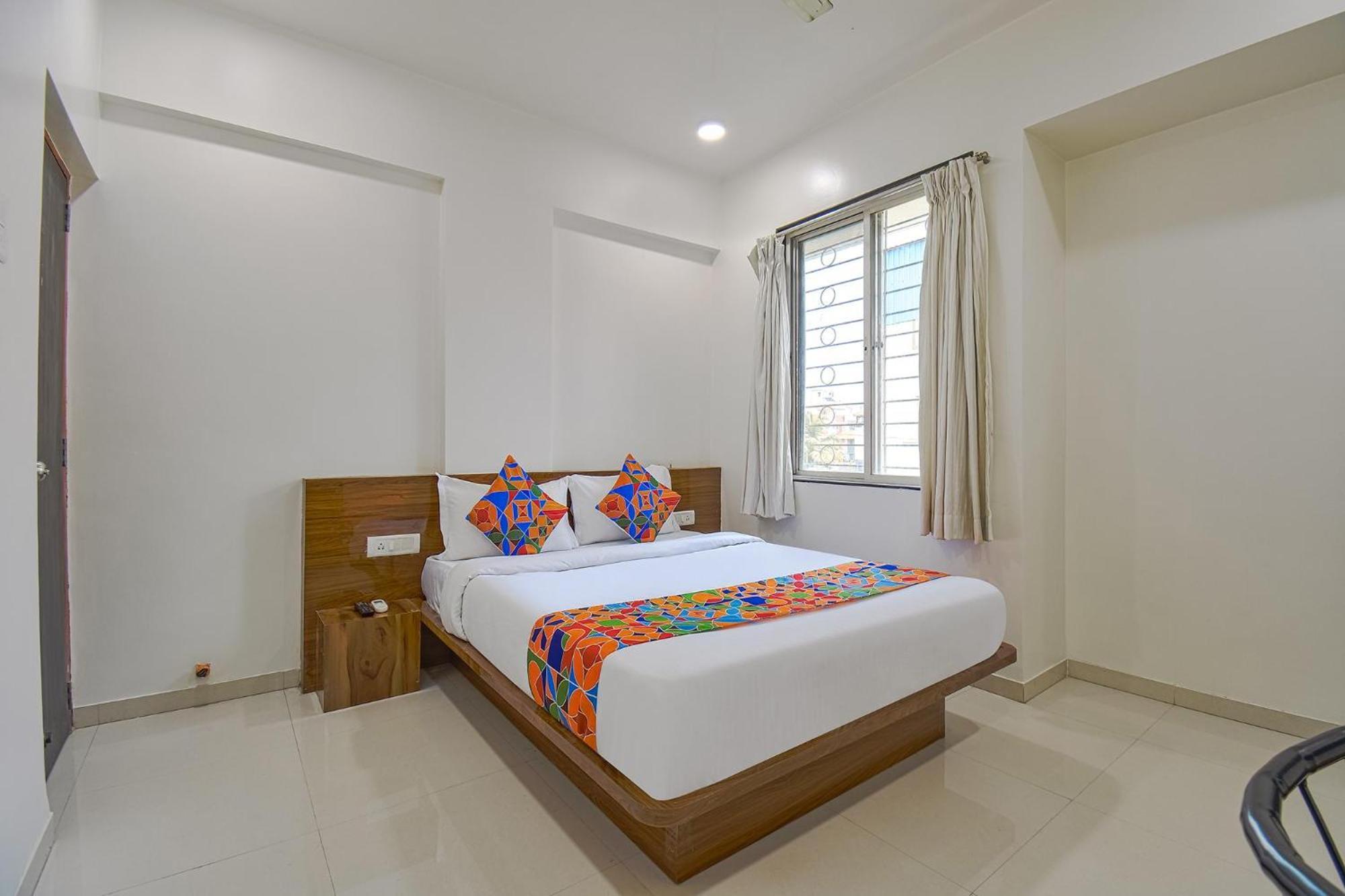 Fabhotel Skylight Studio Rooms - Nr Mcf Camp بونة المظهر الخارجي الصورة