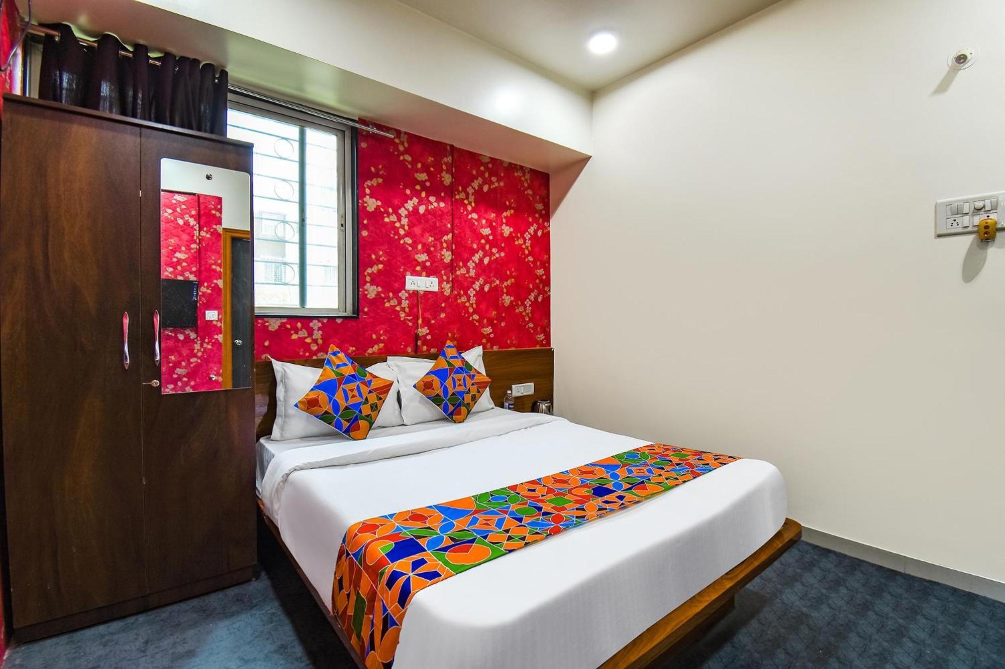 Fabhotel Skylight Studio Rooms - Nr Mcf Camp بونة المظهر الخارجي الصورة