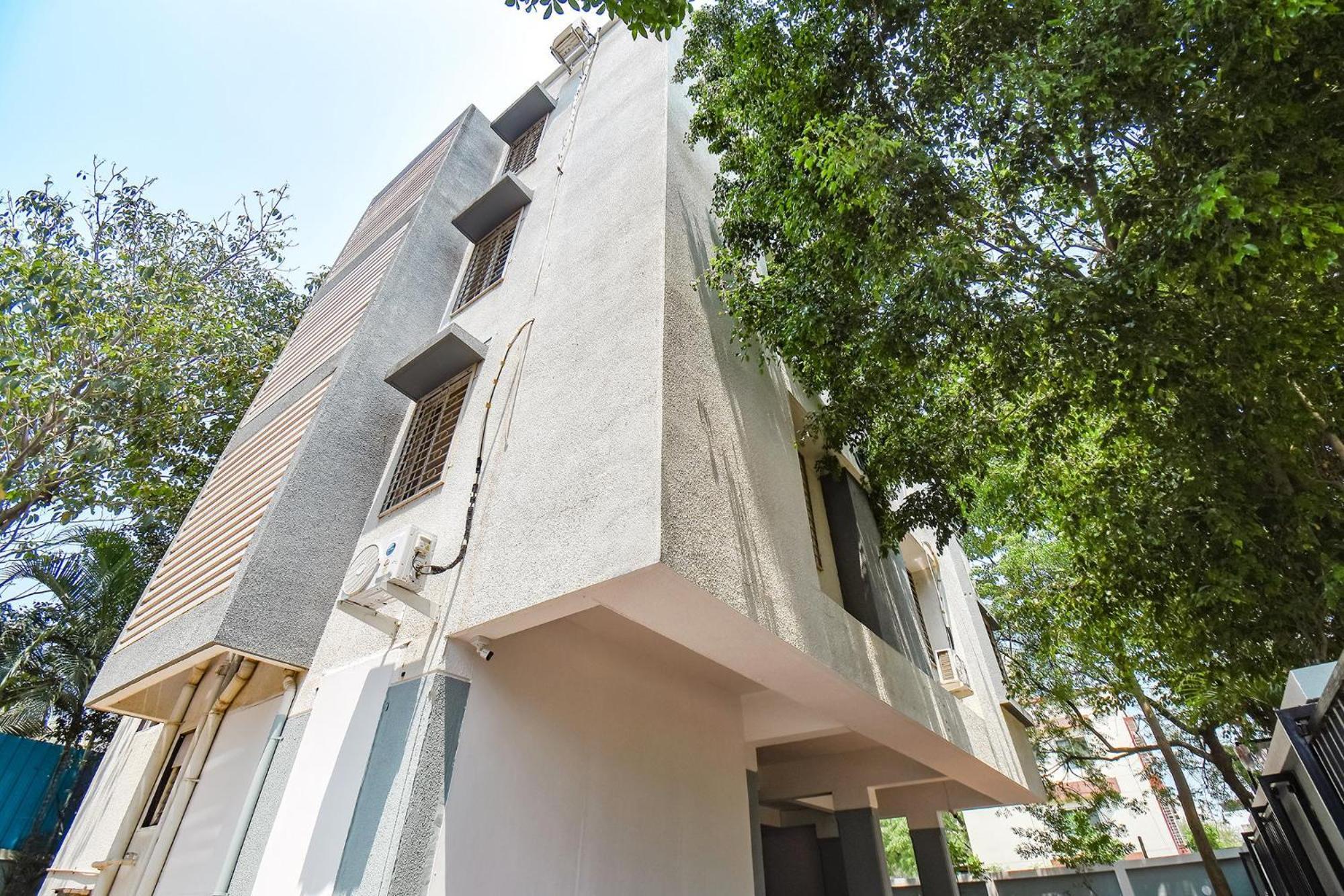 Fabhotel Skylight Studio Rooms - Nr Mcf Camp بونة المظهر الخارجي الصورة